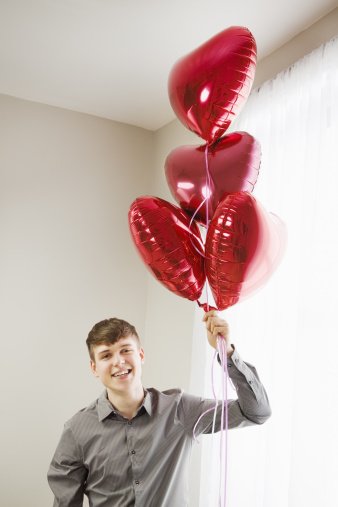 Пример оформления дня святого Валентина шарами с гелием #6